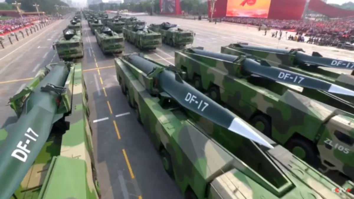 今年閱兵首次亮相的東風-17。(翻攝網路)