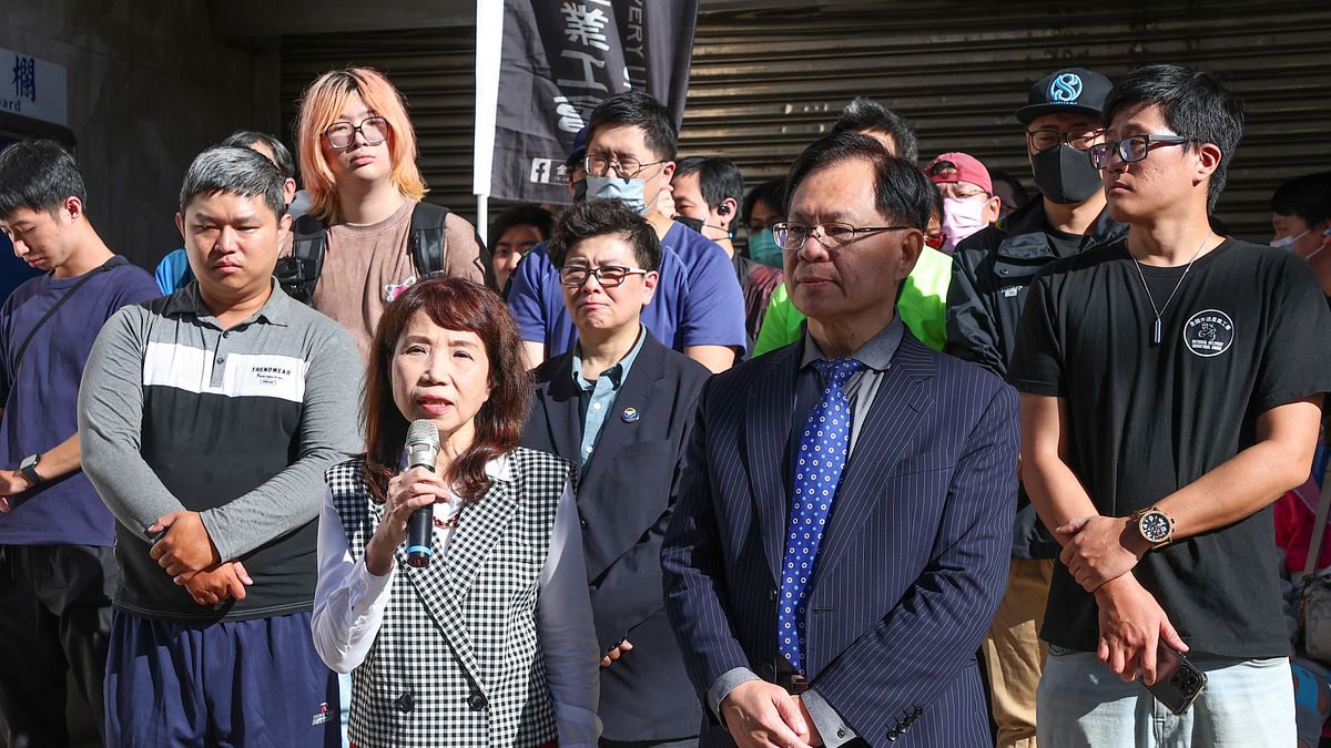 「外送員專法拖太久了!」張啓楷盼本會期完成三讀:民進黨應盡快補破網