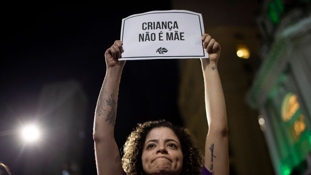 2024年6月13日,抗議反墮胎法案的巴西民眾。(AP) 2024年6月13日,抗議反墮胎法案的巴西民眾。(AP)