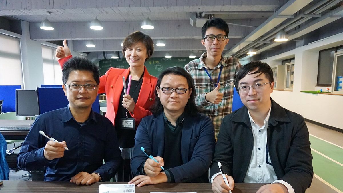 「學習智能筆」糾正學童握筆 養成良好讀寫習慣 「學習智能筆」糾正學童握筆 養成良好讀寫習慣