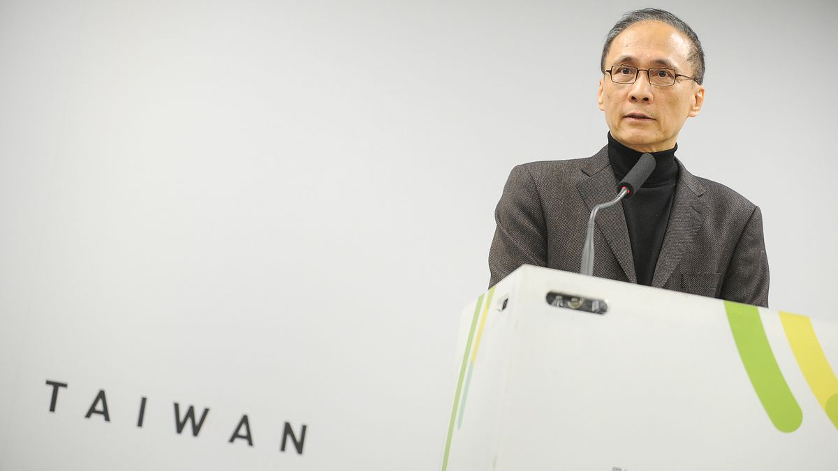 上午接受廣播節目「蔻蔻早餐」專訪的準閣揆林全表示,撤告是可能選擇之一,但在撤告之間,也要考慮是否會因此造成公權力傷害,有沒有其他補救方式。(資料照,林俊耀攝) 上午接受廣播節目「蔻蔻早餐」專訪的準閣揆林全表示,撤告是可能選擇之一,但在撤告之間,也要考慮是否會因此造成公權力傷害,有沒有其他補救方式。(資料照,林俊耀攝)