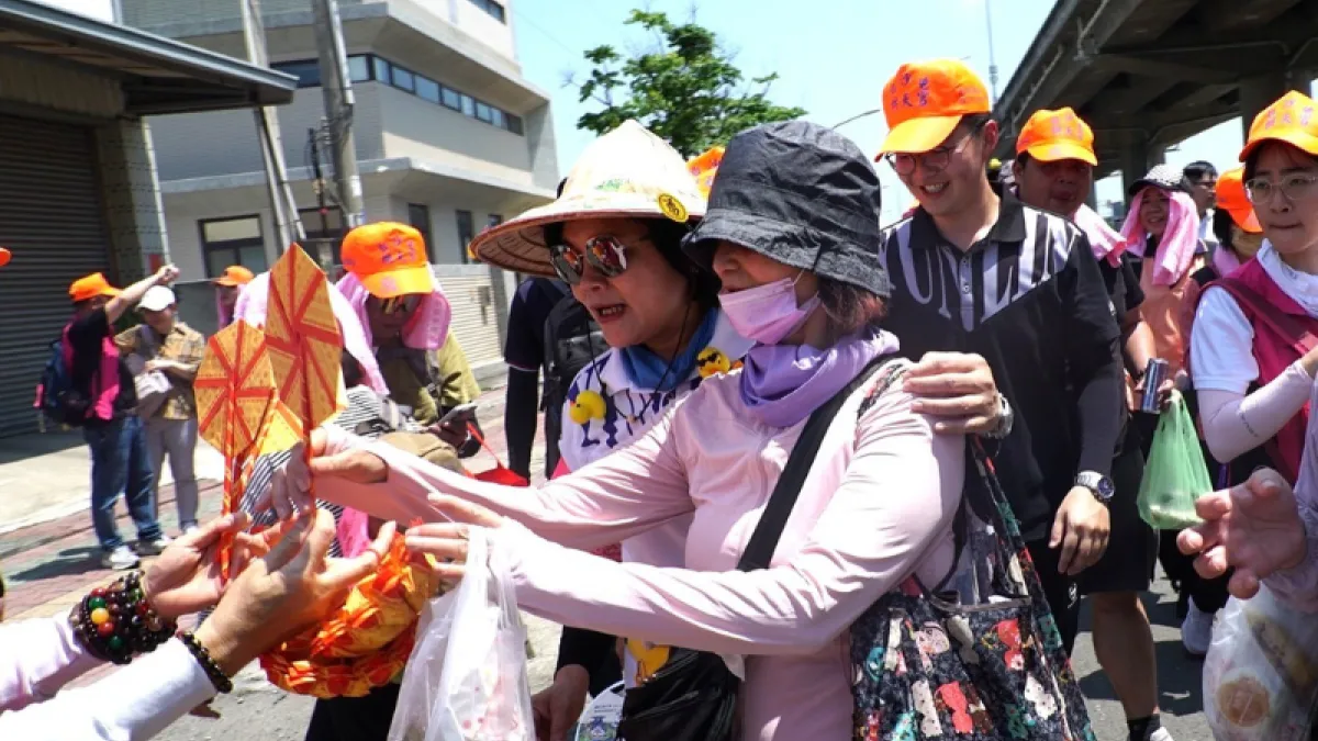 雲林縣長張麗善近日因移動爐主引發爭議,過往疑似「搶轎」事件再度被翻出。(圖/翻攝自臉書)