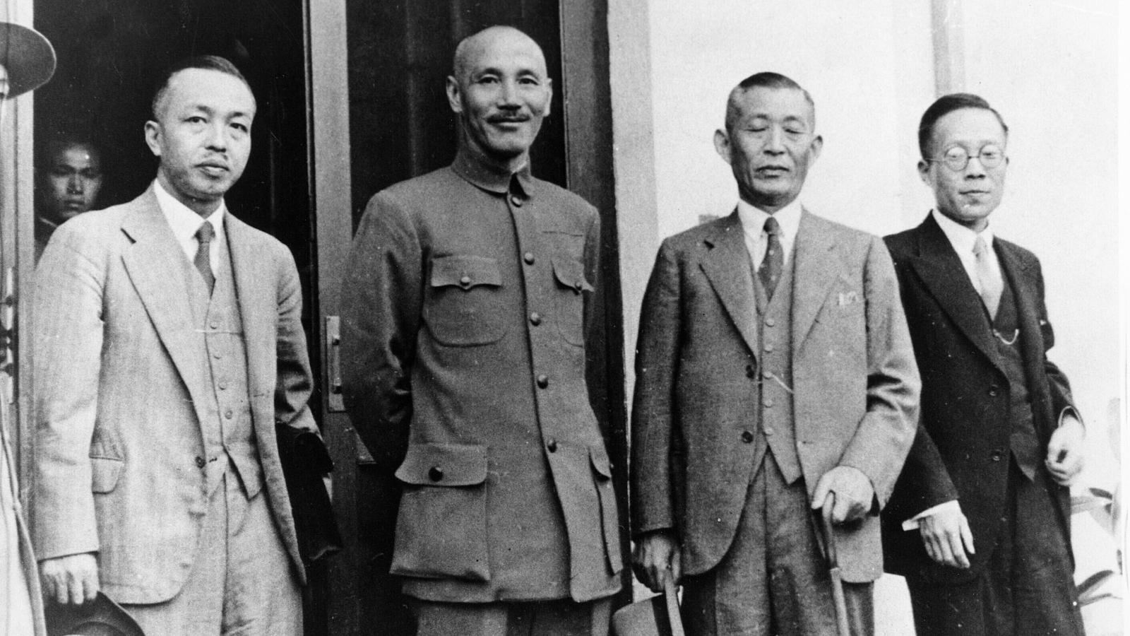 國民黨元老張群「名作舊藏」登拍賣 蔣介石親筆「親愛精誠」在台北搶先預展