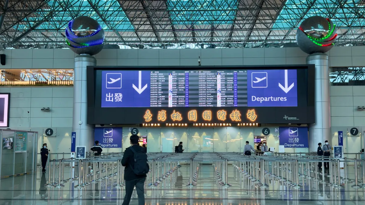桃園機場為配合第三航廈工程施工需要,將進行航站南路線型調整。(示意圖/翻攝自桃園機場臉書)