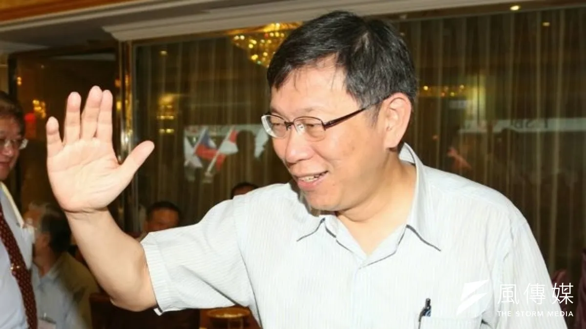 台北市長參選人柯文哲今天(1日)上午證實,柯營輔選幹部,確實有人拿到10萬塊薪水。(余志偉攝)