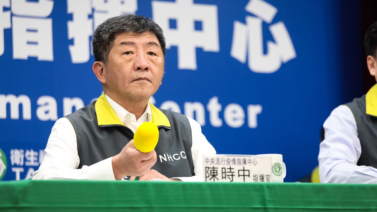 中央流行疫情指揮中心指揮官陳時中(見圖)表示,相信時間拉長以後,各界對世衛秘書長譚德塞的評價會自有公斷,不必急著褒貶。(中央流行疫情指揮中心提供) 中央流行疫情指揮中心指揮官陳時中(見圖)表示,相信時間拉長以後,各界對世衛秘書長譚德塞的評價會自有公斷,不必急著褒貶。(中央流行疫情指揮中心提供)