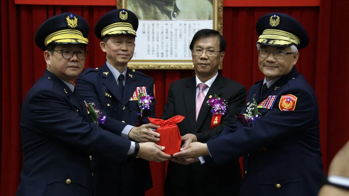 邱寬愉接掌投縣警局長 魏慶賢前局長榮陞桃市督察長