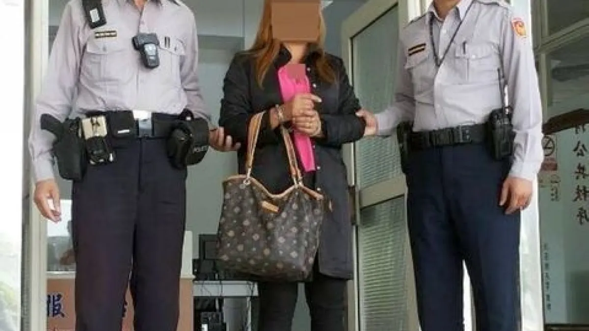 陸配酒駕求情不成 辱警罪加一條
