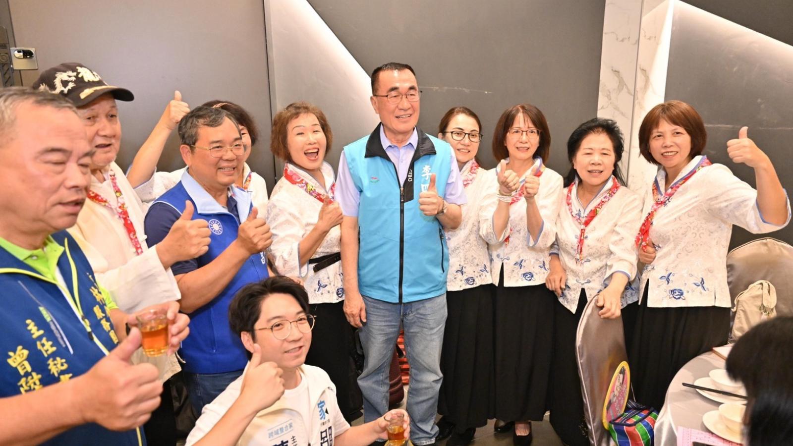 出席土城里民活動 李四川:擴大土城醫療園區、敬老卡再升級
