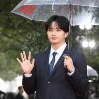 第39回東京国際映画祭が雨の日比谷で開幕し、ナビゲーターの中島健人やオープニングを飾る岡田准一ら映画人約270人がレッドカーペットに集結して熱気あふれる祝祭の口火を切った。(写真/©2026 TIFF提供) 第39回東京国際映画祭が雨の日比谷で開幕し、ナビゲーターの中島健人やオープニングを飾る岡田准一ら映画人約270人がレッドカーペットに集結して熱気あふれる祝祭の口火を切った。(写真/©2026 TIFF提供)