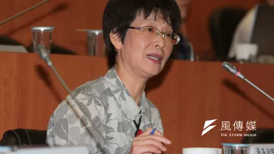 第二屆模擬憲法法庭召開第2次言詞辯論庭,討論死刑是否合憲,最高法院法官黃瑞華認為,廢死聯盟代表著社會檢討的聲音,也會影響法官的判決。(余志偉攝)