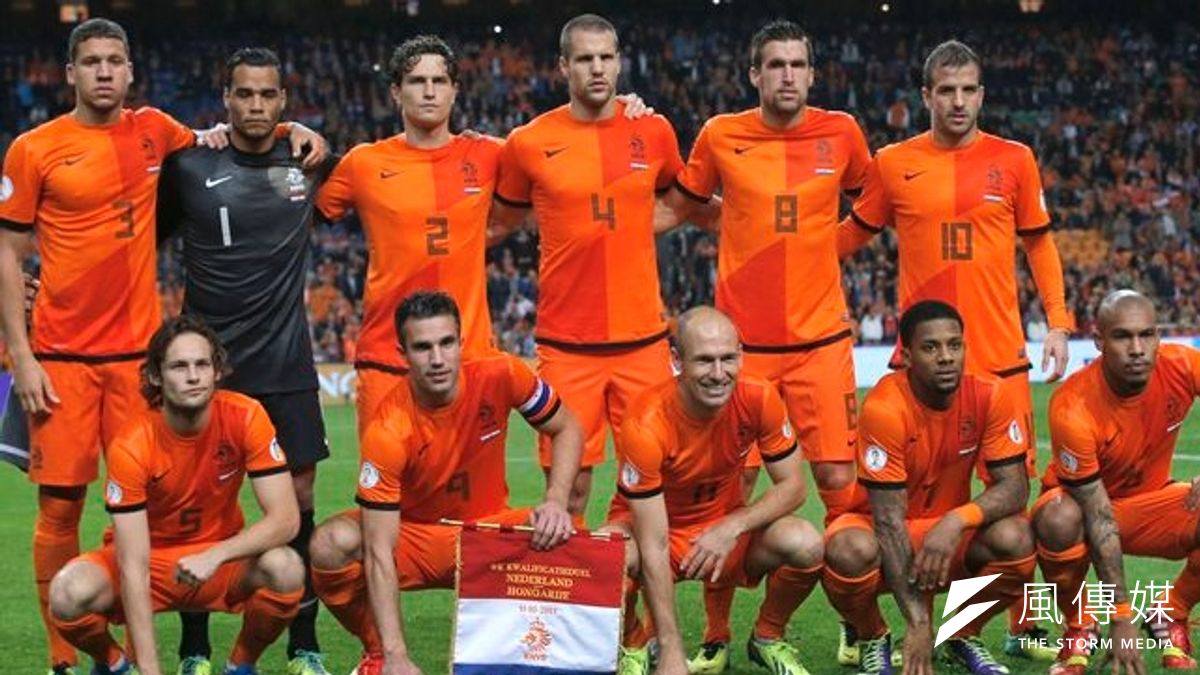參加2014世界盃足球賽的荷蘭隊全體隊員合照。(美聯社) 參加2014世界盃足球賽的荷蘭隊全體隊員合照。(美聯社)