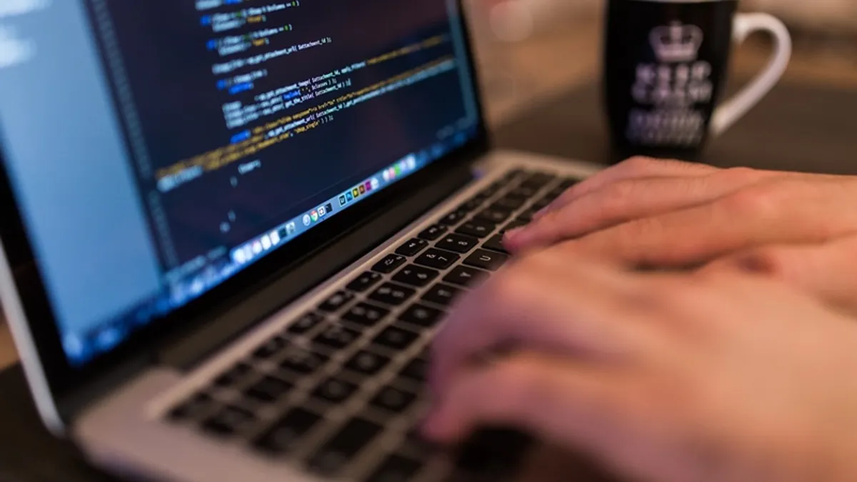 明明是一位優秀的人才,卻因為國籍被其他國家拒絕入境...(圖/pixabay)