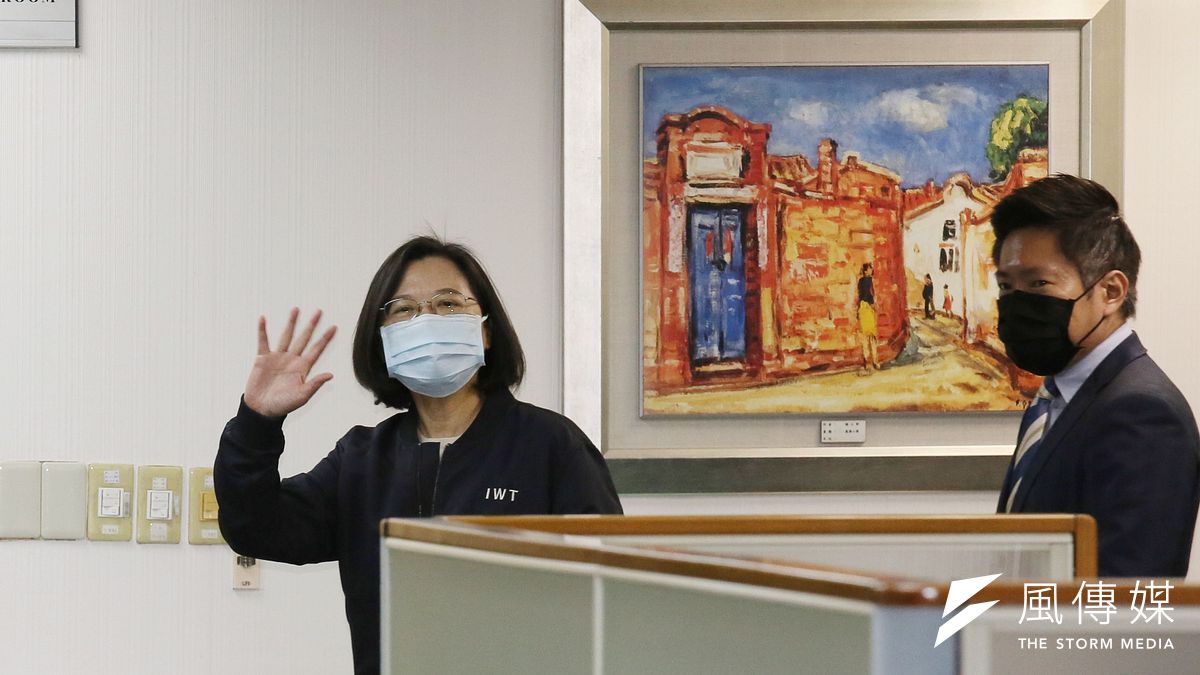 蔡英文提供獎金和獎品,給民進黨中央黨部黨工抽獎。(資料照,柯承惠攝) 蔡英文提供獎金和獎品,給民進黨中央黨部黨工抽獎。(資料照,柯承惠攝)