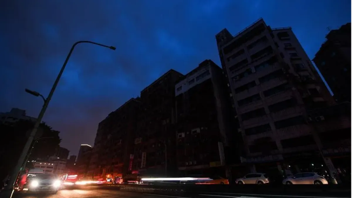 全台突然大停電,再次引爆四年前815全台大停電後缺電危機,也戳破蔡政府綠能謊言。(圖:中央社)