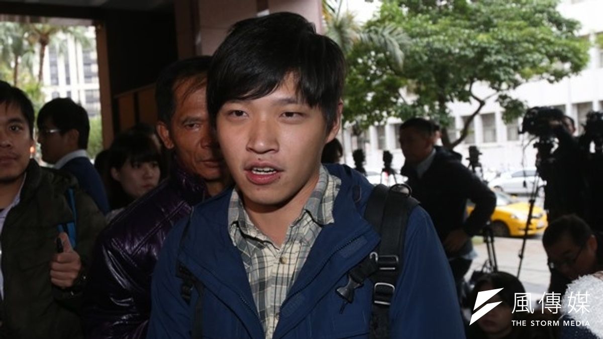 陳為廷16日下午呼籲,強調改革的國民黨主席參選人朱立倫,這次苗栗立委補選,不要怯戰畏戰,儘快推出候選人接受選民檢驗。(吳逸驊攝) 陳為廷16日下午呼籲,強調改革的國民黨主席參選人朱立倫,這次苗栗立委補選,不要怯戰畏戰,儘快推出候選人接受選民檢驗。(吳逸驊攝)