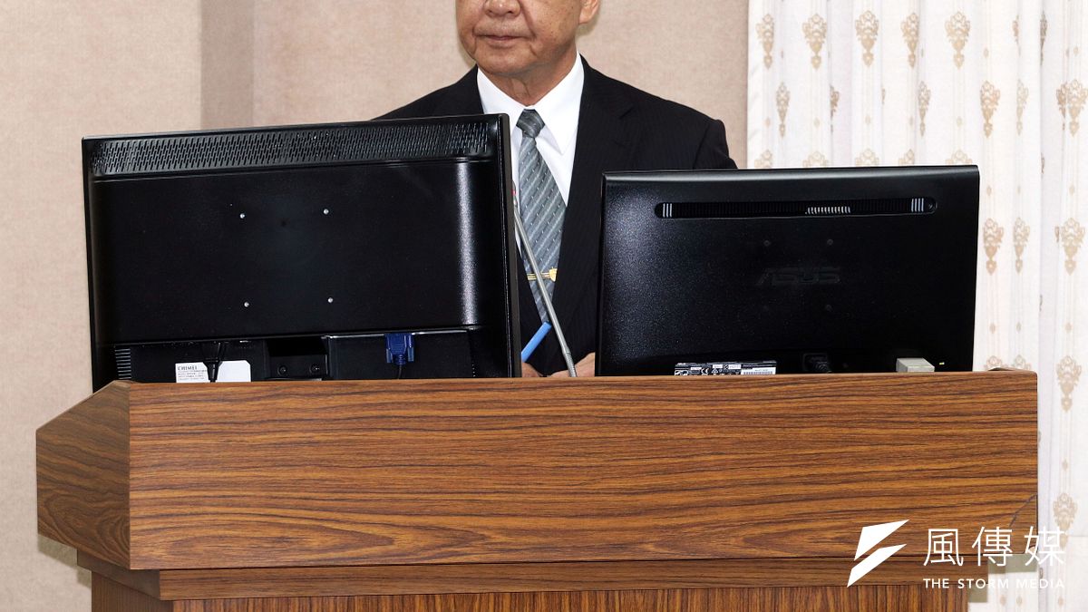 退輔會主委邱國正列席立法院備詢。(蘇仲泓攝) 退輔會主委邱國正列席立法院備詢。(蘇仲泓攝)