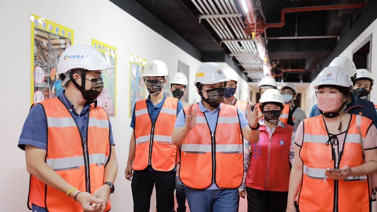 新北市長侯友宜說,宜蘭縣林姿妙縣長是全國第一個清水地熱發電成功商轉案子,新北需借助此運作方式去了解。(圖/新北市城鄉局提供) 新北市長侯友宜說,宜蘭縣林姿妙縣長是全國第一個清水地熱發電成功商轉案子,新北需借助此運作方式去了解。(圖/新北市城鄉局提供)