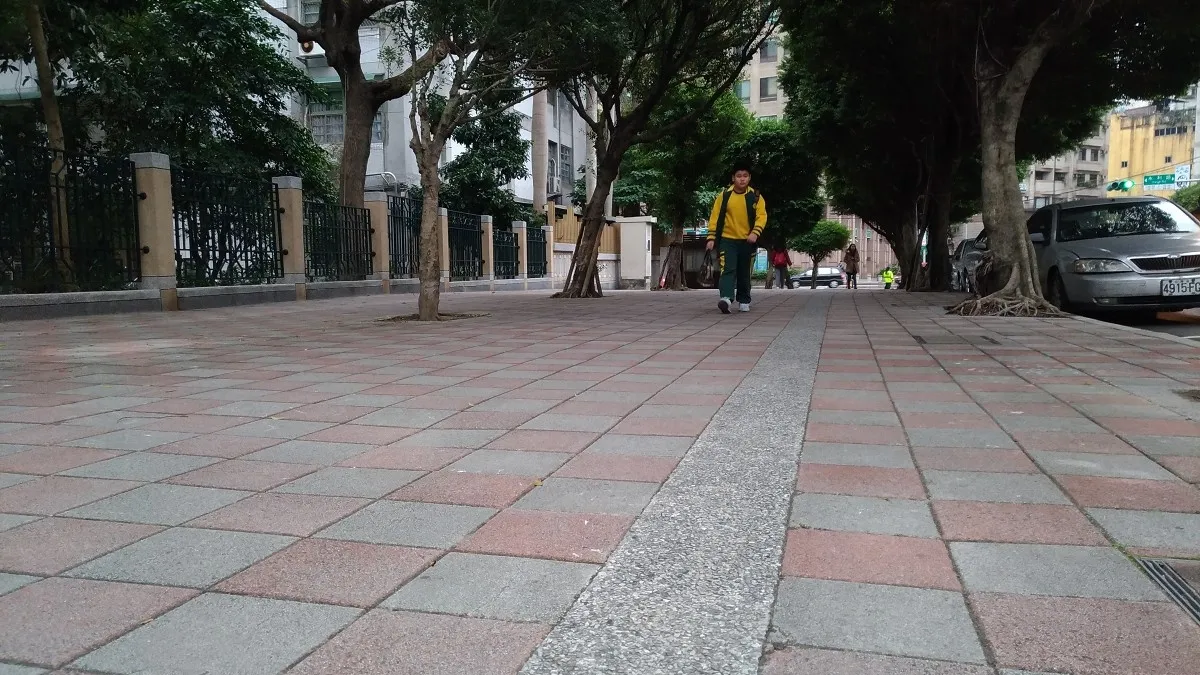 永和人行道鋪面改善 提供市民安全無礙友善環境