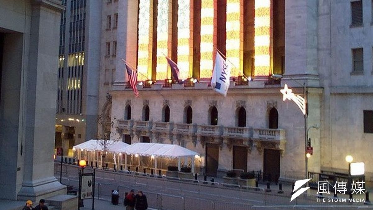 桑默斯退出FED主席提名,股市為之大漲(圖片取自維基百科) 桑默斯退出FED主席提名,股市為之大漲(圖片取自維基百科)