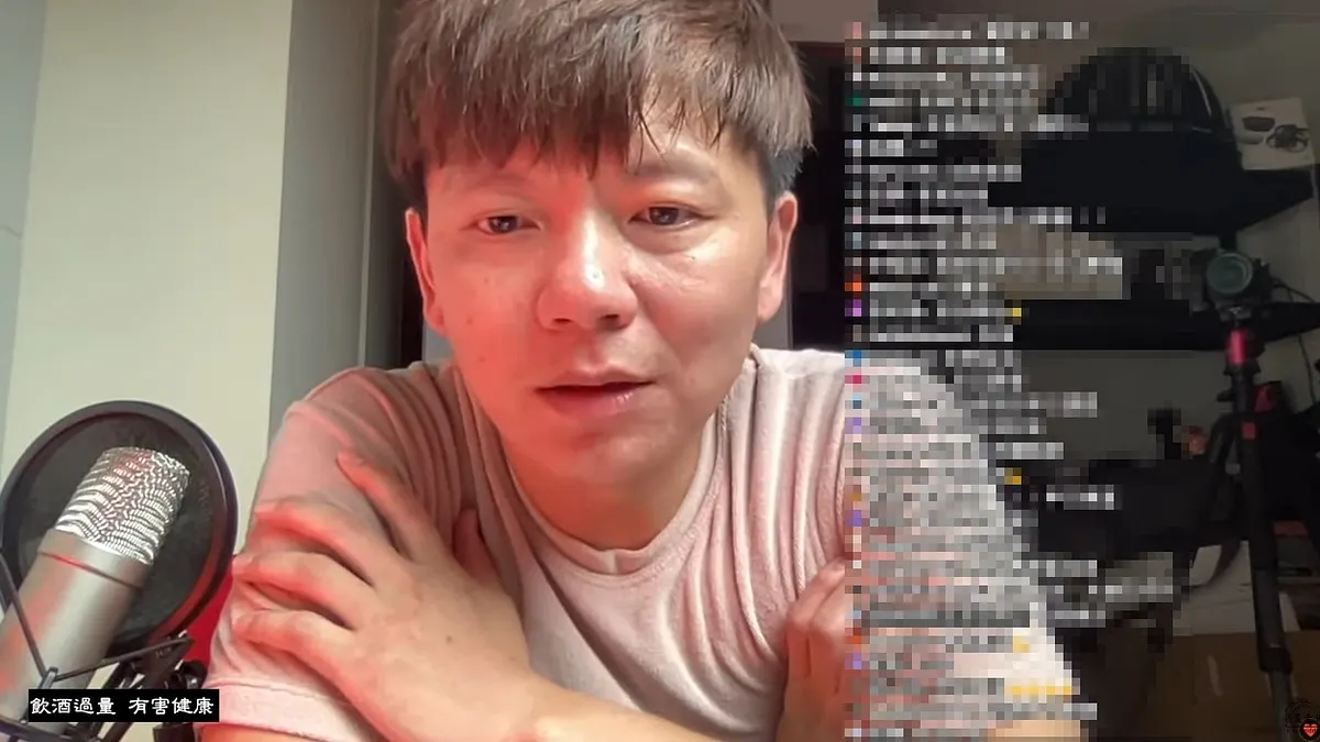 80萬YouTuber「我是老爸」宣布因腦瘤破裂接受手術,接下來可能將停更。(圖/翻攝自YouTube/ 我是老爸,我不要當爸!)