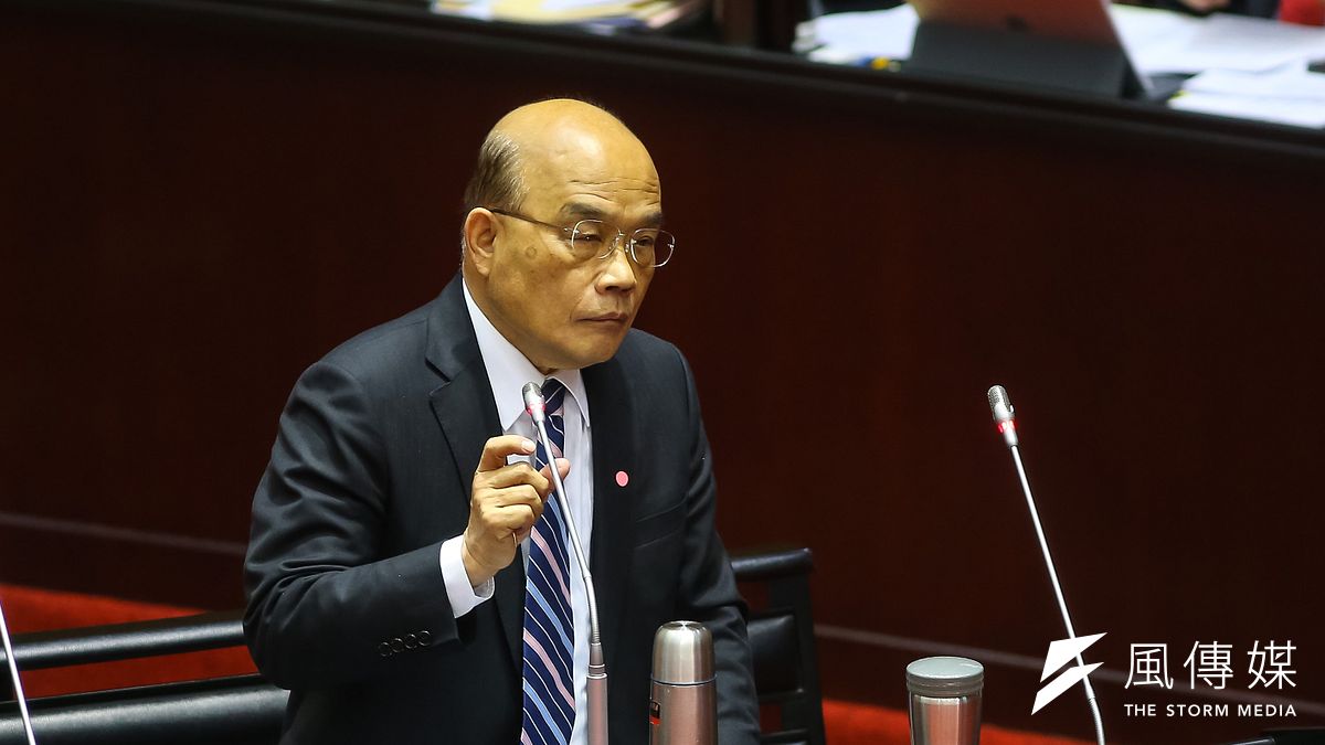 行政院長蘇貞昌強調台灣的健保全世界都誇讚,不能讓健保倒,至於該如何有效收費、運作,政府會隨時做評估。(資料照,顏麟宇攝) 行政院長蘇貞昌強調台灣的健保全世界都誇讚,不能讓健保倒,至於該如何有效收費、運作,政府會隨時做評估。(資料照,顏麟宇攝)