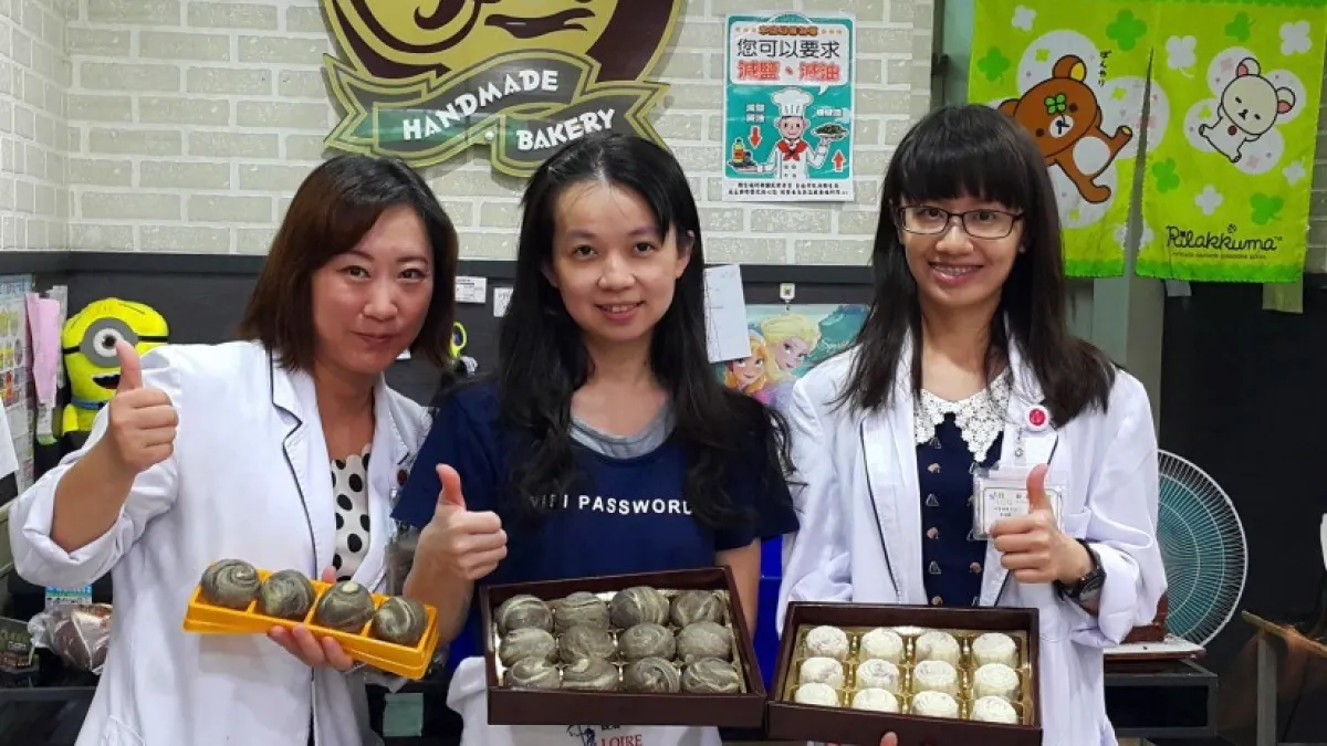與烘焙業者合作 麻豆新樓醫院開發養生健康月餅