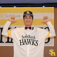 台湾出身の張峻瑋投手が育成選手としてソフトバンクホークスに入団(球団提供) 台湾出身の張峻瑋投手が育成選手としてソフトバンクホークスに入団(球団提供)
