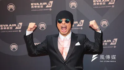 針對火車刺警案一審判決無罪,來自馬來西亞的歌手黃明志(見圖)2日在臉書發文揶揄,「交台灣女朋友,分手了,你馬上先一刀砍死她就沒事了,法官ok的」。(資料照,顏麟宇攝)