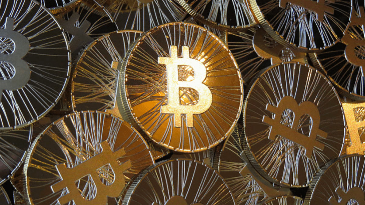 根據美國德州大學奧斯汀分校一篇新論文指出,2017年比特幣價格衝破雲霄的背後,不是市場自由買賣導致,而是有心人士在背後操控。(圖/取自Flickr,數位時代提供) 根據美國德州大學奧斯汀分校一篇新論文指出,2017年比特幣價格衝破雲霄的背後,不是市場自由買賣導致,而是有心人士在背後操控。(圖/取自Flickr,數位時代提供)