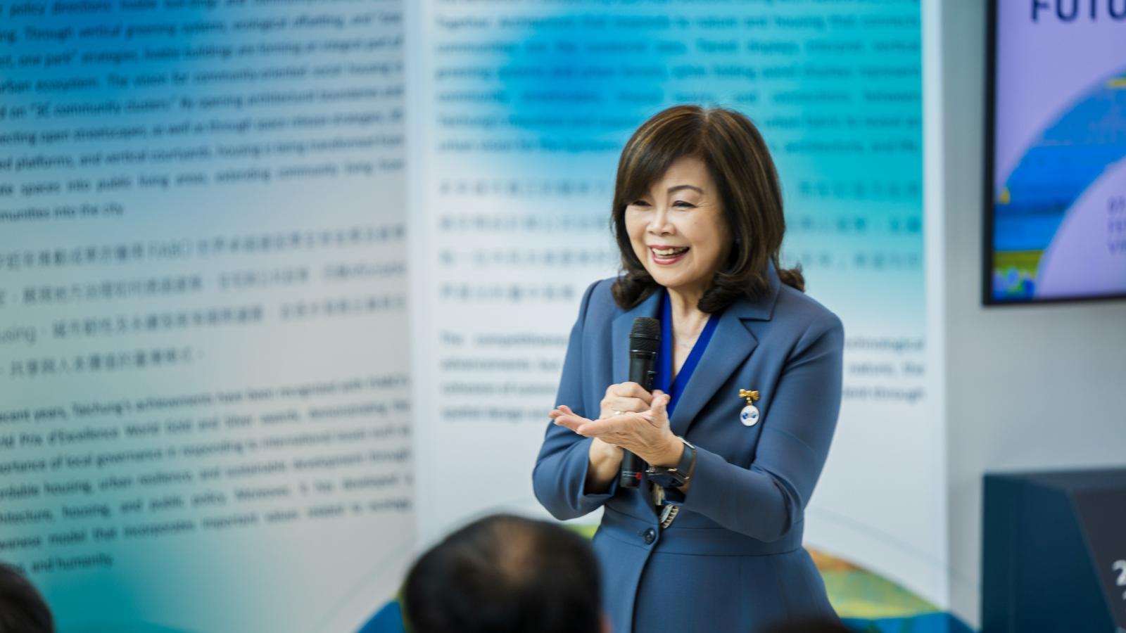 FIABCI世界地產菁英走進台灣建築狂拍不停 張麗莉以城市美學與真心款待打造成功國民外交