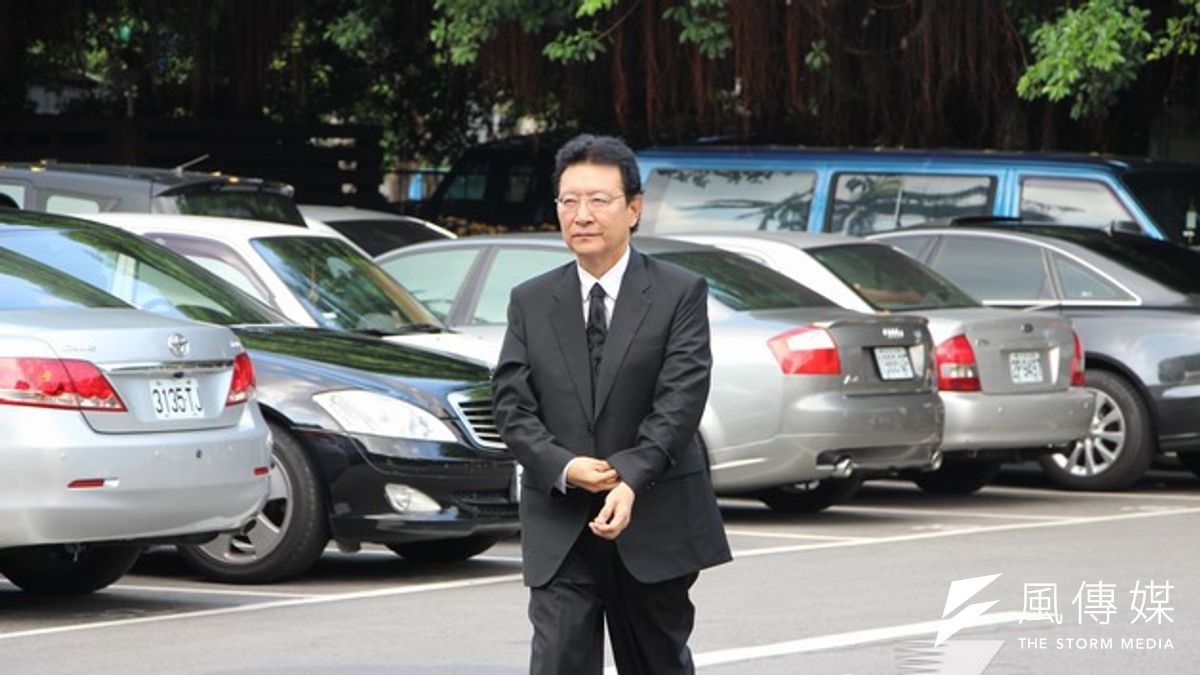 柯文哲即將在明(25)日就任台北市長,未來享有推派富邦金獨立董事的權力,原台北市政府推派的趙少康,則已於日前向富邦金請。(資料照片,葉信菉攝) 柯文哲即將在明(25)日就任台北市長,未來享有推派富邦金獨立董事的權力,原台北市政府推派的趙少康,則已於日前向富邦金請。(資料照片,葉信菉攝)