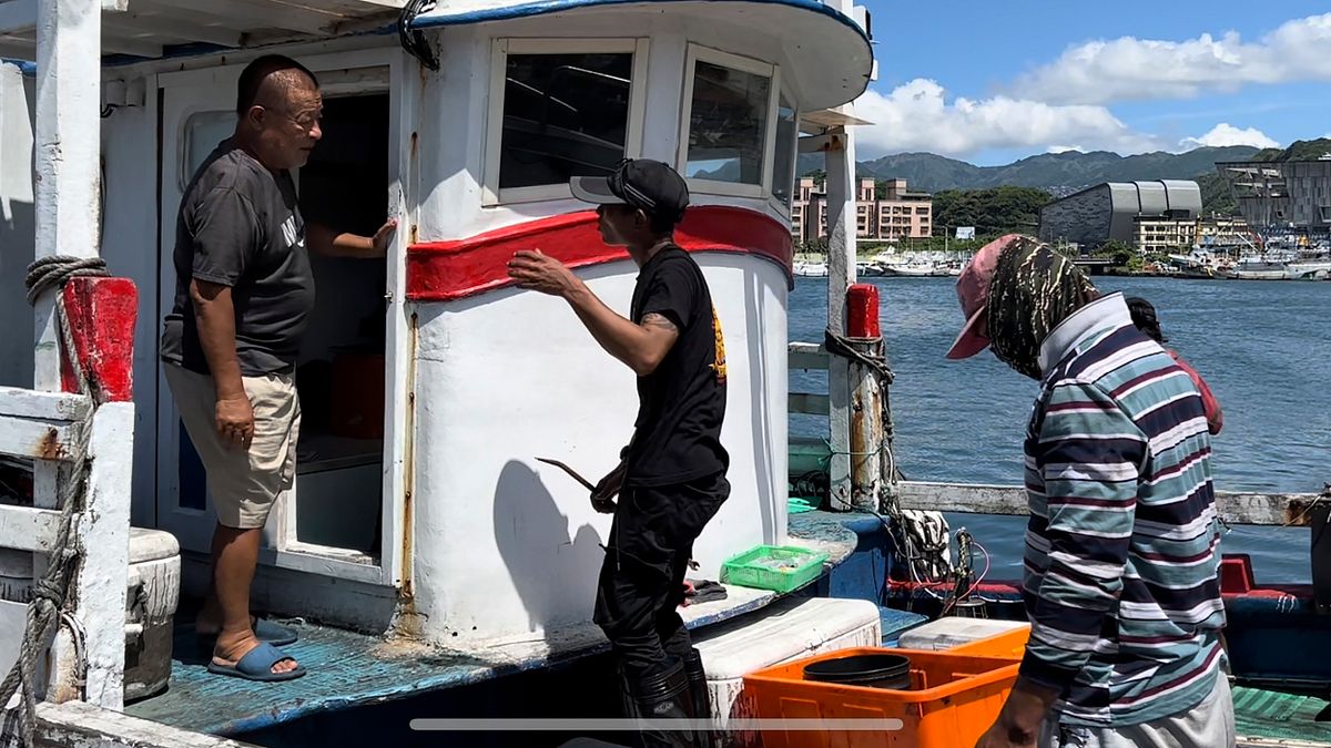 前鎮漁港整建預算由3000萬暴漲270倍至81億元,引發外界質疑,高雄市長陳其邁反嗆:「我們高雄的討海人不值、不重重嗎?」示意圖。(資料照,美聯社) 前鎮漁港整建預算由3000萬暴漲270倍至81億元,引發外界質疑,高雄市長陳其邁反嗆:「我們高雄的討海人不值、不重重嗎?」示意圖。(資料照,美聯社)