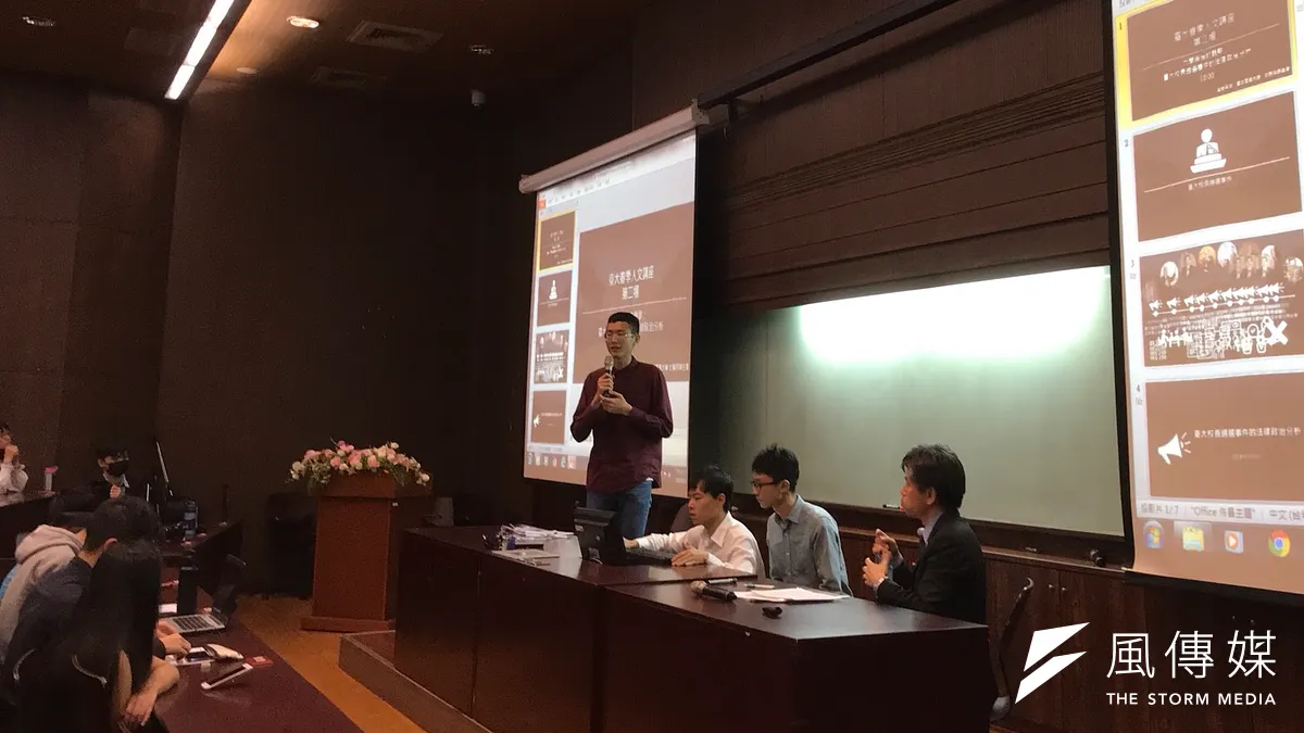 台大政治系教授陳淳文,談起遴選風波中的法學問題,他希望大家可以反思,法律的限制真的能剝奪兼職權嗎?(吳尚軒攝) 台大政治系教授陳淳文,談起遴選風波中的法學問題,他希望大家可以反思,法律的限制真的能剝奪兼職權嗎?(吳尚軒攝)