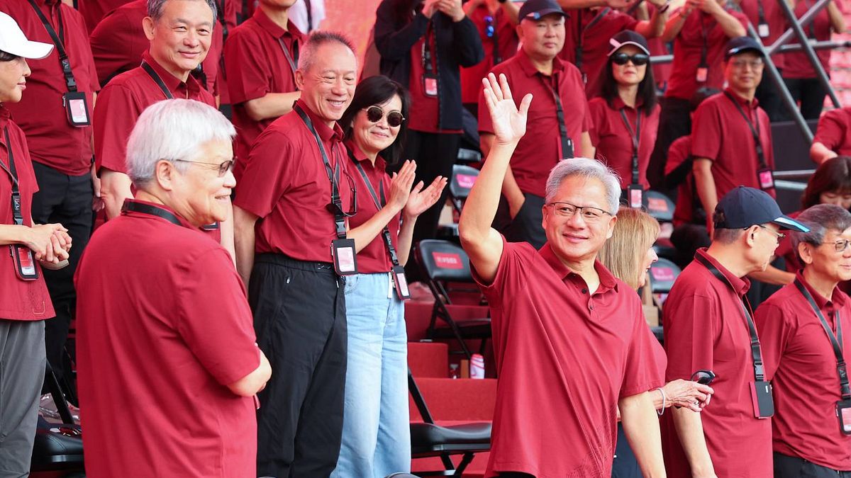 黃仁勳同框魏哲家!暖心讚「沒有台積電就沒有輝達」:台灣的驕傲