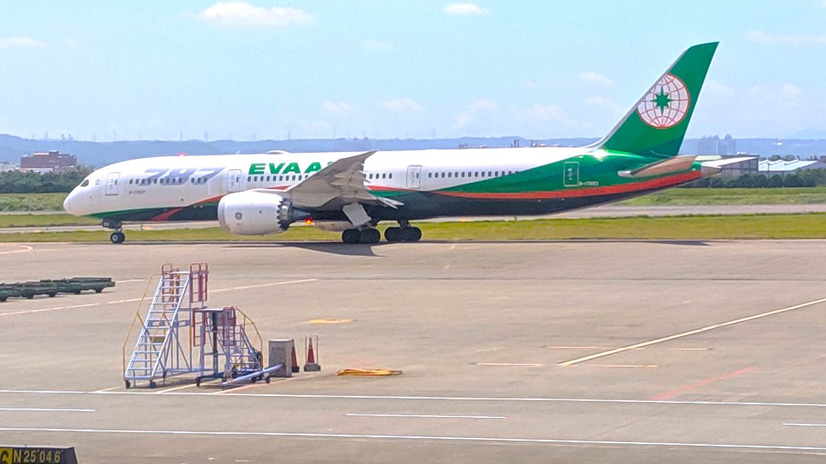 2026(115年)行事曆!明年連假有9個「補假不補班」、過年放9天,這樣請連休16天