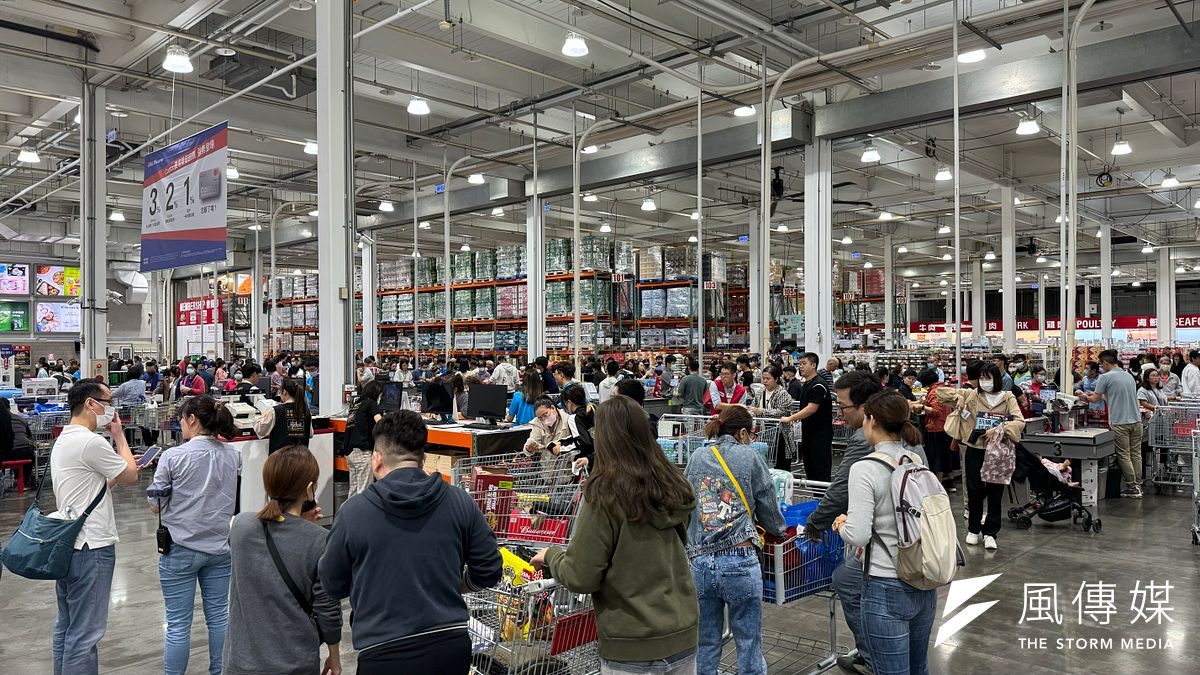 好市多黑色購物節將邁入第五天,優惠商品一次看。(資料照/李東陞攝) 好市多黑色購物節將邁入第五天,優惠商品一次看。(資料照/李東陞攝)