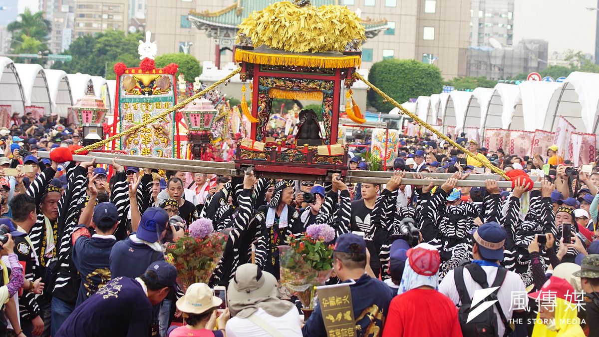 作者強調,貿然制定《宗教團體法》,遺害會很大,內政部宜深思慎行。(資料照,盧逸峰攝) 作者強調,貿然制定《宗教團體法》,遺害會很大,內政部宜深思慎行。(資料照,盧逸峰攝)