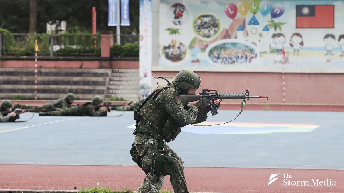 Defense Minister Wellington Koo revealed that the Army will extend combat training to ten consecutive full day sessions. (Photo by Ko Cheng-hui)