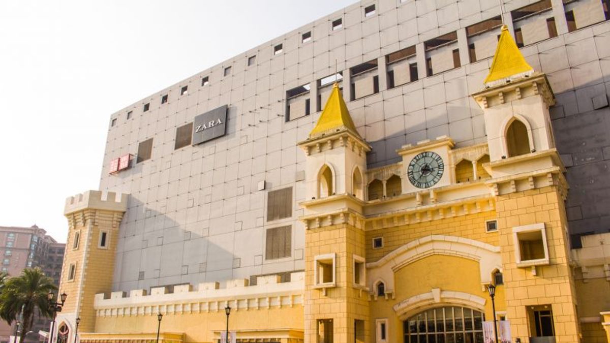 桃園有許多大型的購物中心,逛上一下午都不是問題,別讓雨天破壞出遊好心情。(圖 / 取自Flickr授權作者—吳家銘) 桃園有許多大型的購物中心,逛上一下午都不是問題,別讓雨天破壞出遊好心情。(圖 / 取自Flickr授權作者—吳家銘)