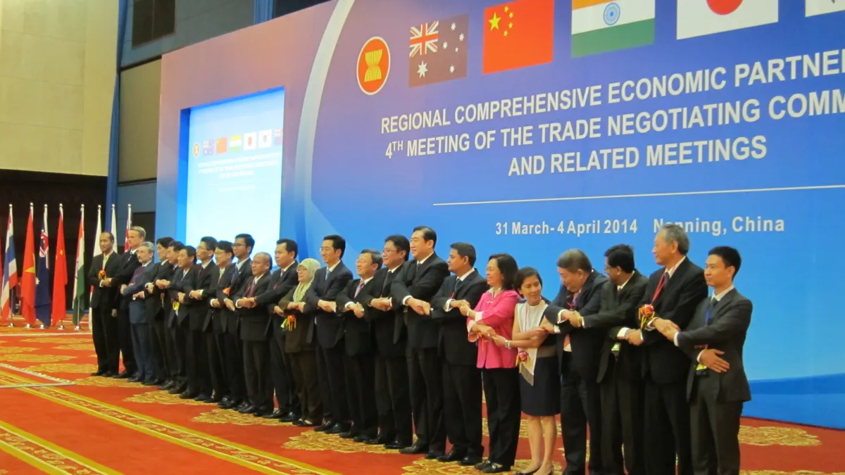 《區域全面經濟夥伴關係協定》(RCEP)參與成員國代表2014年在南京集會(取自網路)