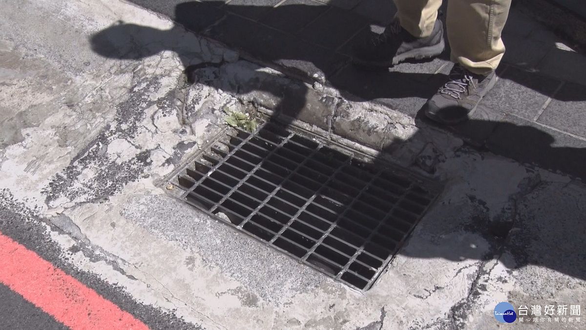 三重區中正南路水溝蓋密集噪音惹民怨 民代要求改善 三重區中正南路水溝蓋密集噪音惹民怨 民代要求改善