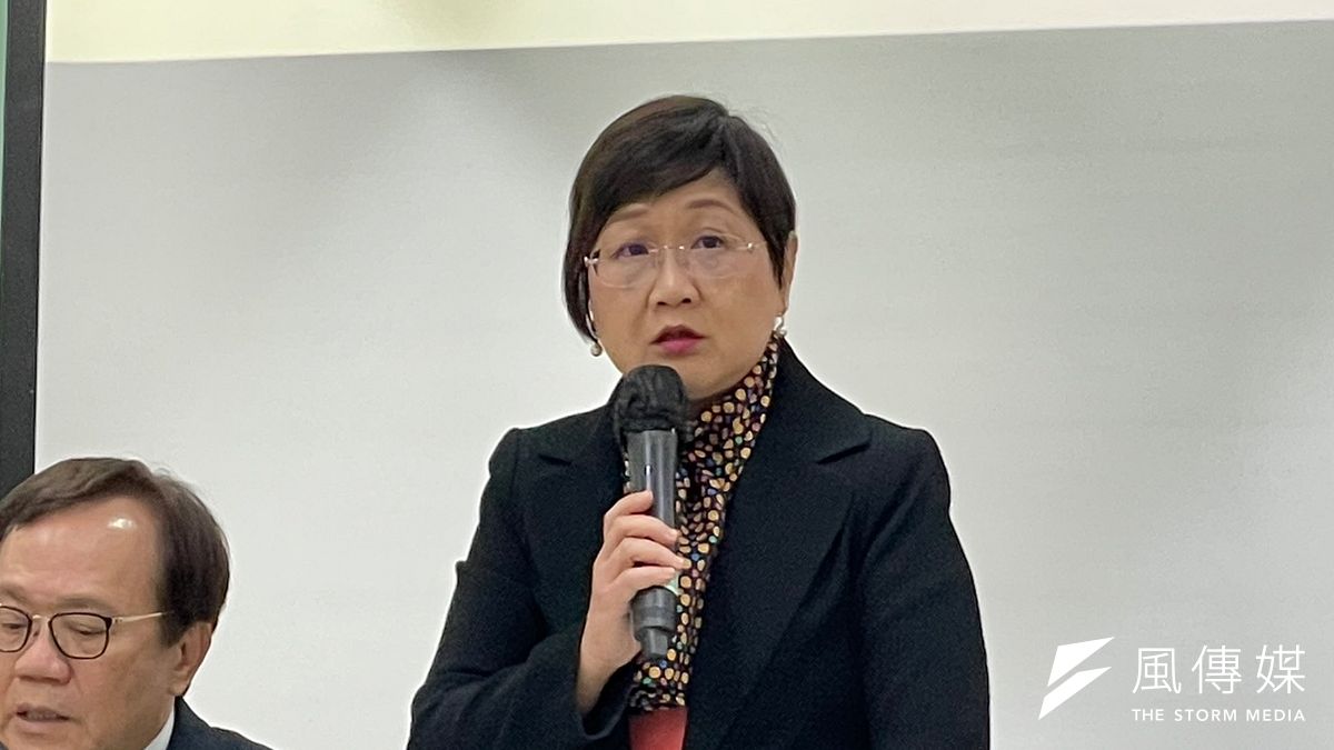 僑委會2日召開「有僑無礙,送愛緬甸」記者會,委員長徐佳青親自主持。(鍾秉哲攝) 僑委會2日召開「有僑無礙,送愛緬甸」記者會,委員長徐佳青親自主持。(鍾秉哲攝)