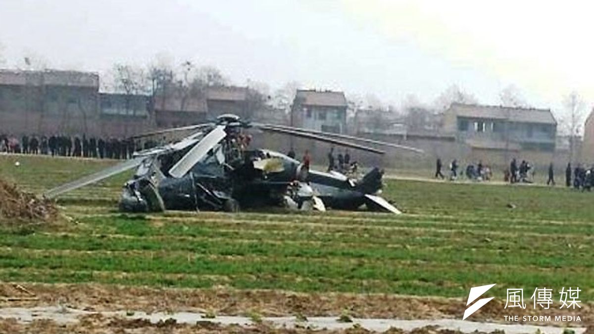 武直-10墜落機身基本完好。(取自網路) 武直-10墜落機身基本完好。(取自網路)