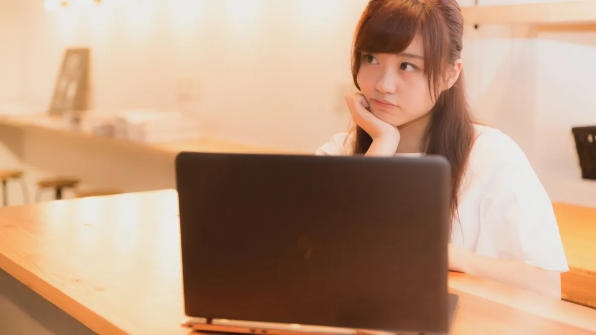 I'll think about it.在多數老外耳裡,會覺得是拒絕的藉口。(示意圖非本人/pakutaso)