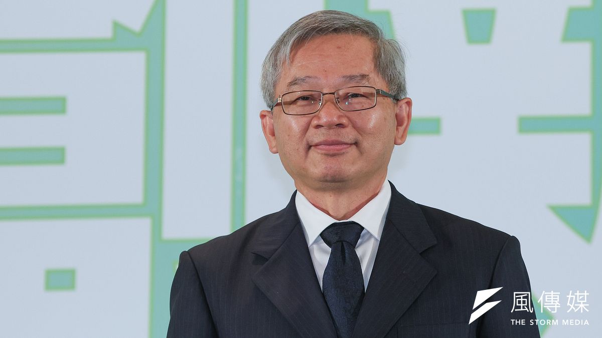 準行政院長卓榮泰16日公布第3波內閣人事,將接任國科會主委的ˊ南台科技大學校長吳誠文(中),過去曾是在威廉波特拿到世界冠軍的巨人少棒隊選手。(顏麟宇攝) 準行政院長卓榮泰16日公布第3波內閣人事,將接任國科會主委的ˊ南台科技大學校長吳誠文(中),過去曾是在威廉波特拿到世界冠軍的巨人少棒隊選手。(顏麟宇攝)