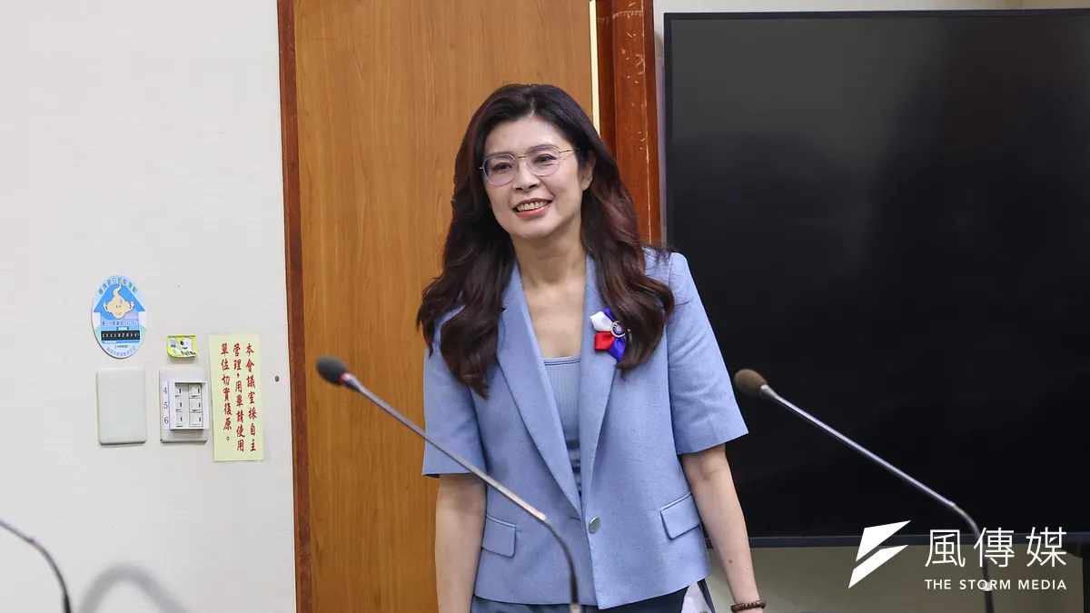 國民黨主席鄭麗文30日親自召開記者會宣布率團訪問大陸,預計也會與中共領導人習近平見面,傳聞已久的「鄭習會」終於準備登場。(顏麟宇攝)