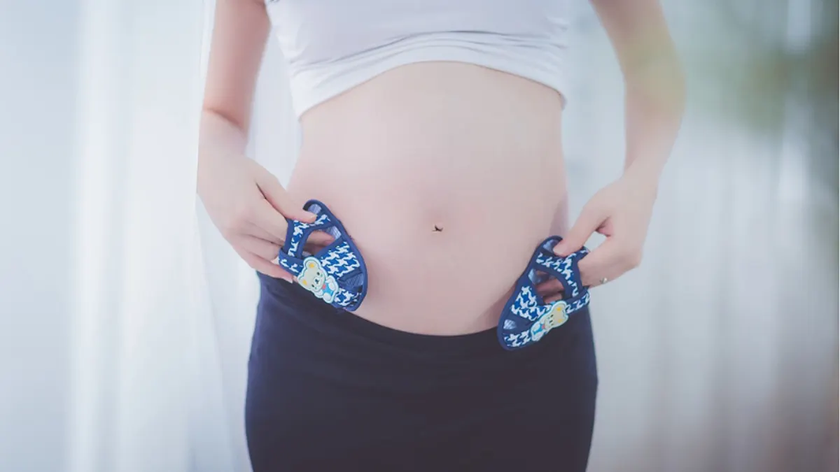 一名懷有7個月身孕的20歲的女子莎加慘被自己的穆斯林男友勒死。(示意圖/翻攝自Pixabay)