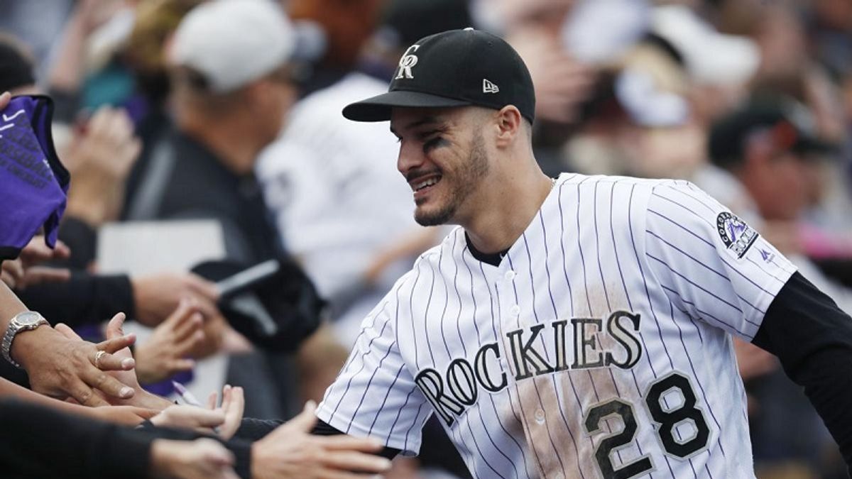 亞瑞納多8年2600萬長駐洛磯。 (美聯社) 亞瑞納多8年2600萬長駐洛磯。 (美聯社)