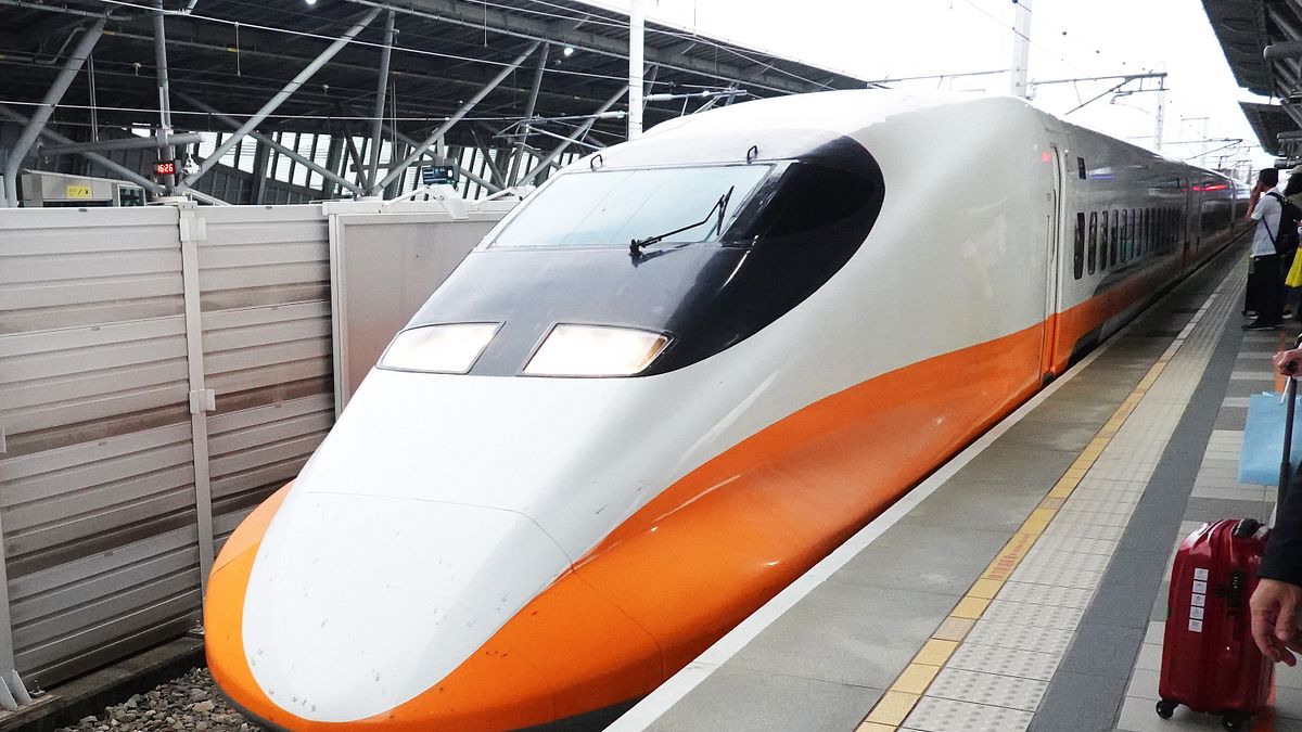 高鐵爆通訊異常,2000人等不到車!誤點退費條件曝光 最高全額退還